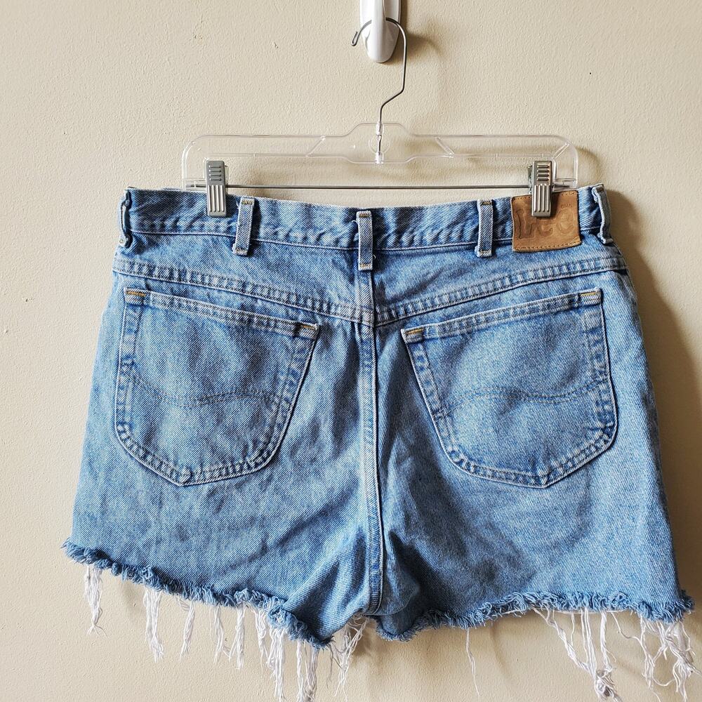 Vintage Lee Womens Cut Off Denim Jean shorts Size 36 Blue